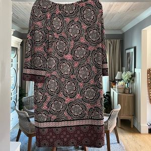 Chicos dress size 2 Black and Hot pink